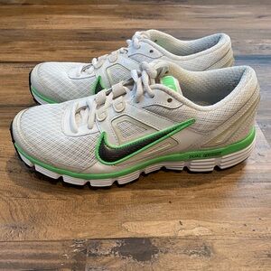 Nike White and Green Athletic Shoes